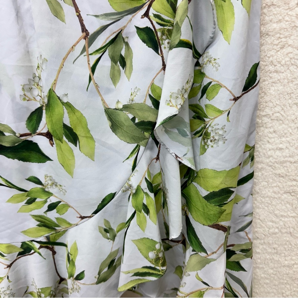 Size 4 - ADRIANNA PAPELL - Floral Faux Wrap Dress Rent the Runway $149 msrp - Picture 9 of 15